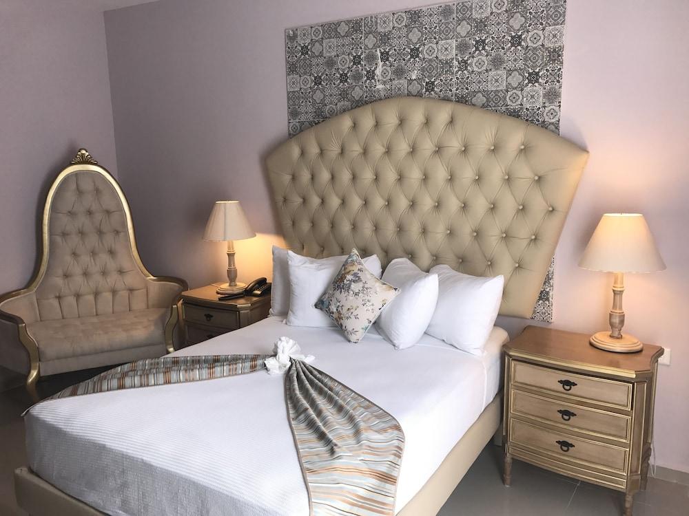 Hotel Lavanda Cas Mérida Εξωτερικό φωτογραφία A bedroom