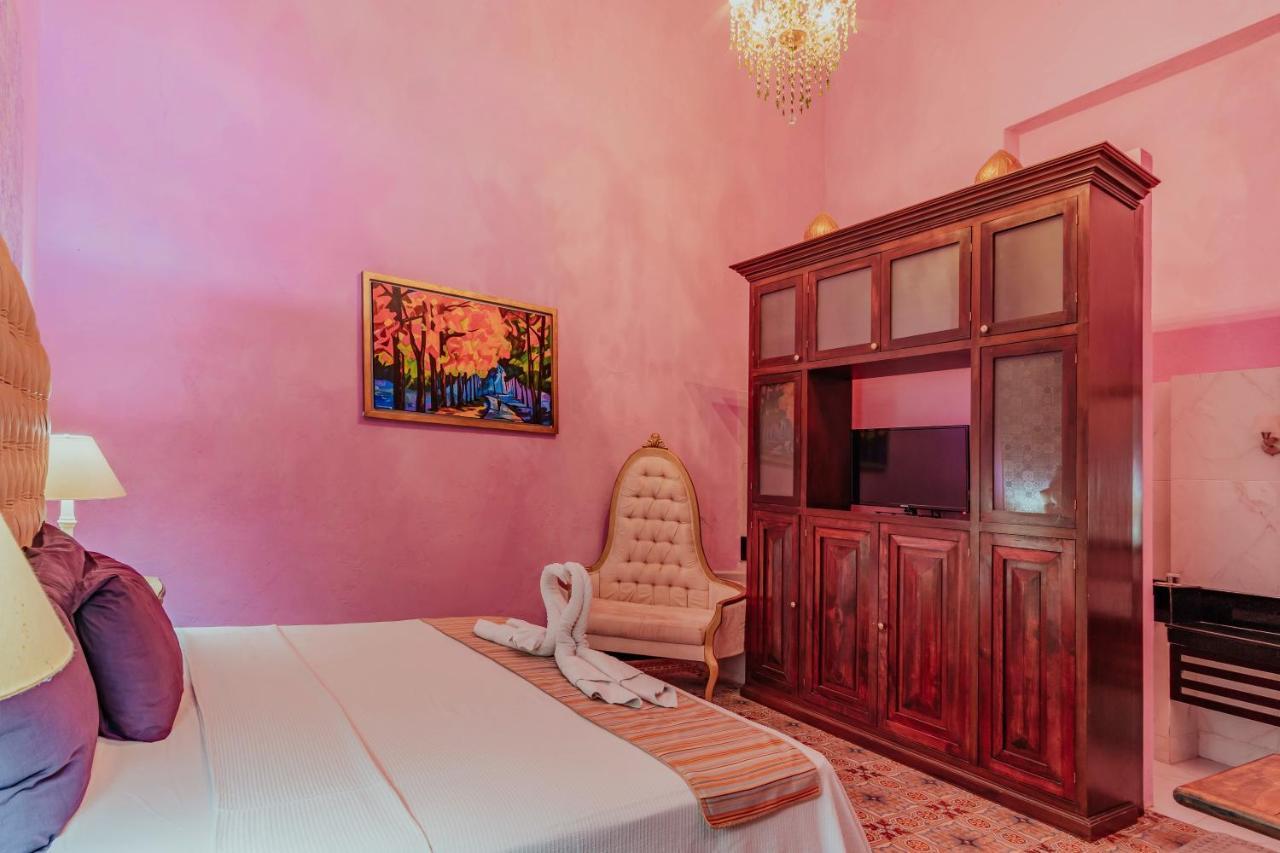 Hotel Lavanda Cas Mérida Εξωτερικό φωτογραφία A room at the hotel