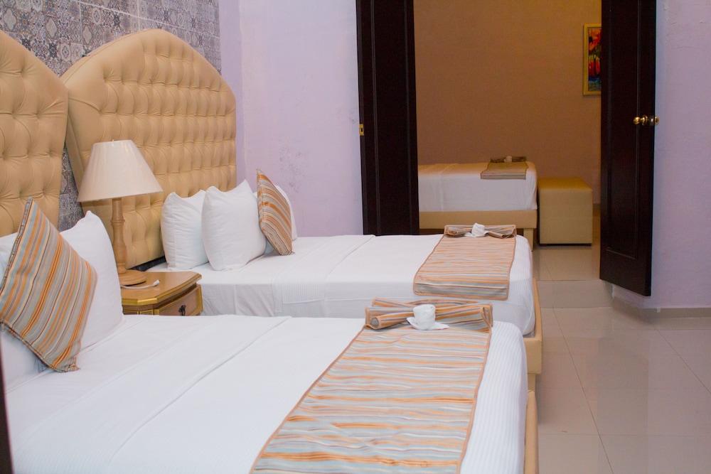 Hotel Lavanda Cas Mérida Εξωτερικό φωτογραφία A room at the hotel